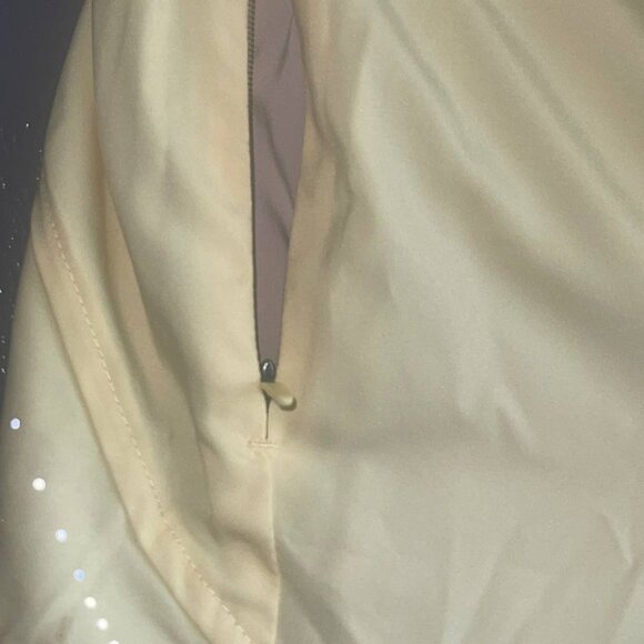 All in Motion women's size M yellow shorts NWT - Picture 6 of 10